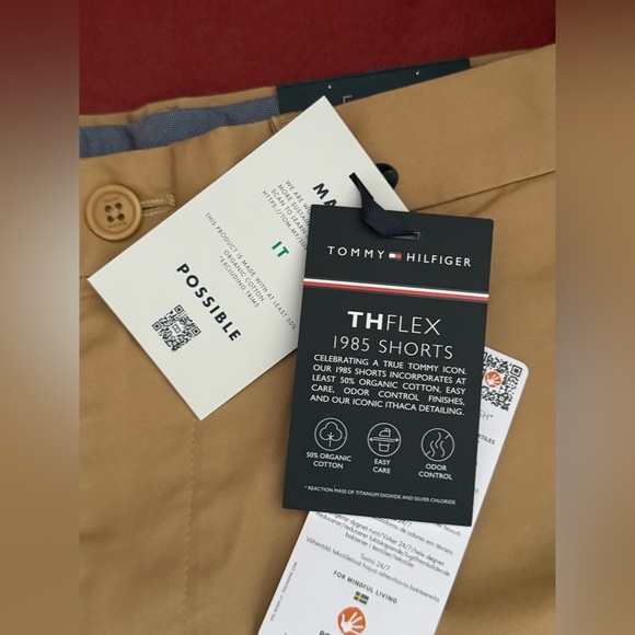 Tommy Hilfiger Men’s Flex Shorts - Picture 3 of 4